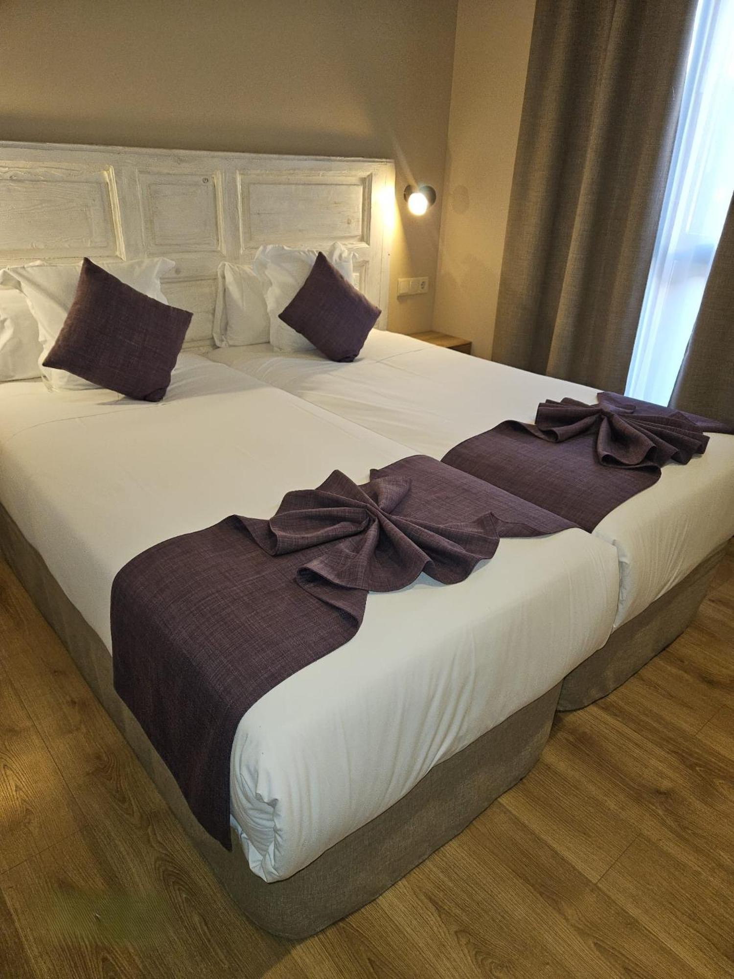 Dauria Suites Ha Soria Exterior photo